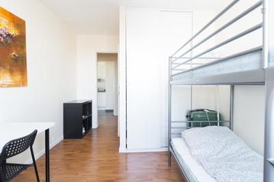 Chambre - 9 m² - 4 pièces