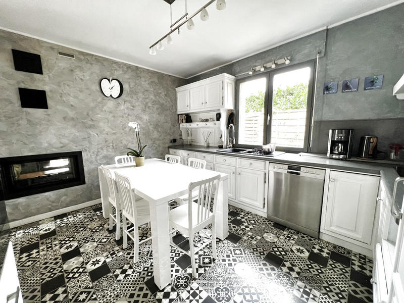 Maison - 165 m² - 7 pièces