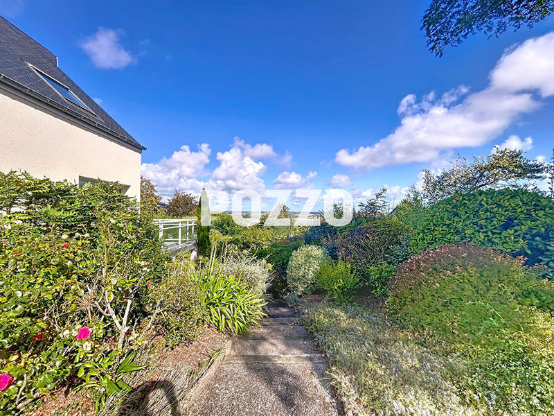 Maison - 192 m² - 8 pièces