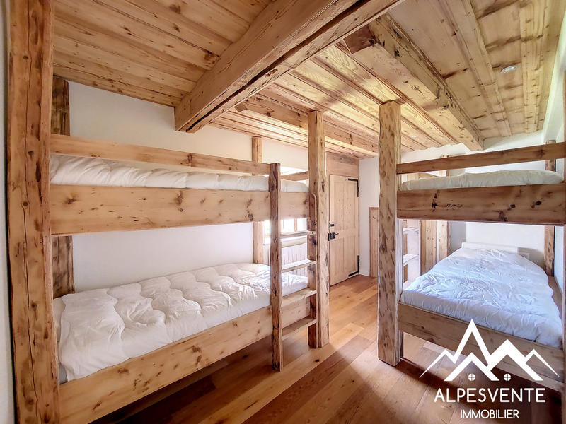 Châlet - 195 m² - 9 pièces