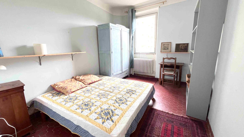 Maison - 240 m² - 9 pièces