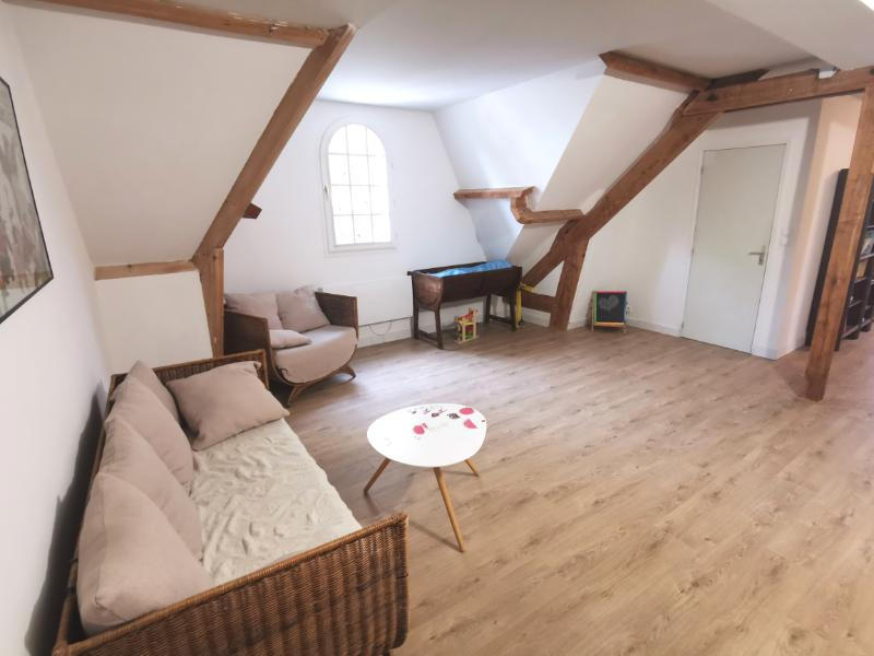 Maison - 216 m² - 8 pièces