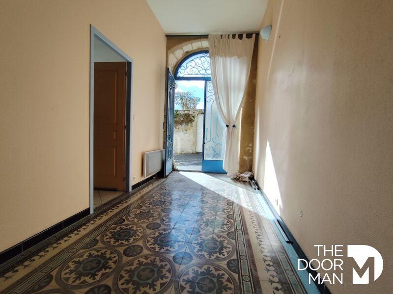 Demeure - 320 m² - 12 pièces