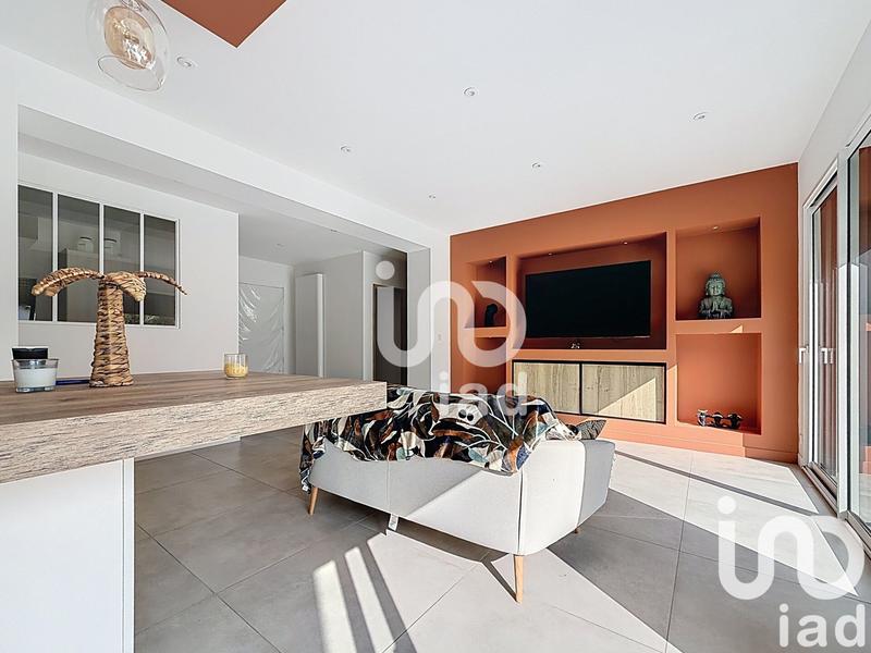 Maison - 207 m² - 6 pièces