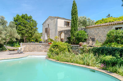 Maison - 300 m² - 10 pièces