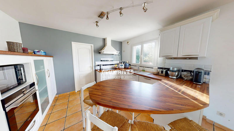 Maison traditionnelle - 120 m² - 6 pièces