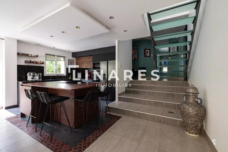 Maison - 127 m² - 5 pièces