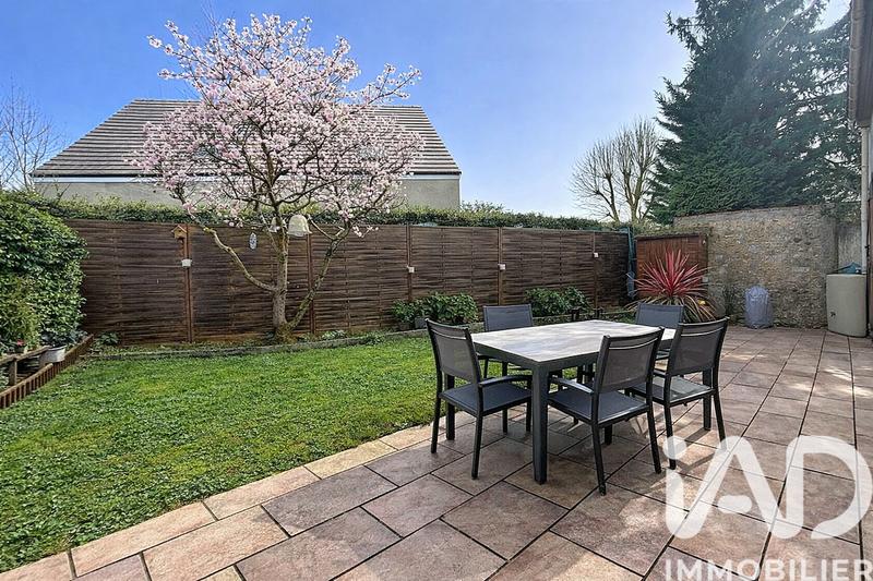 Maison - 102 m² - 5 pièces