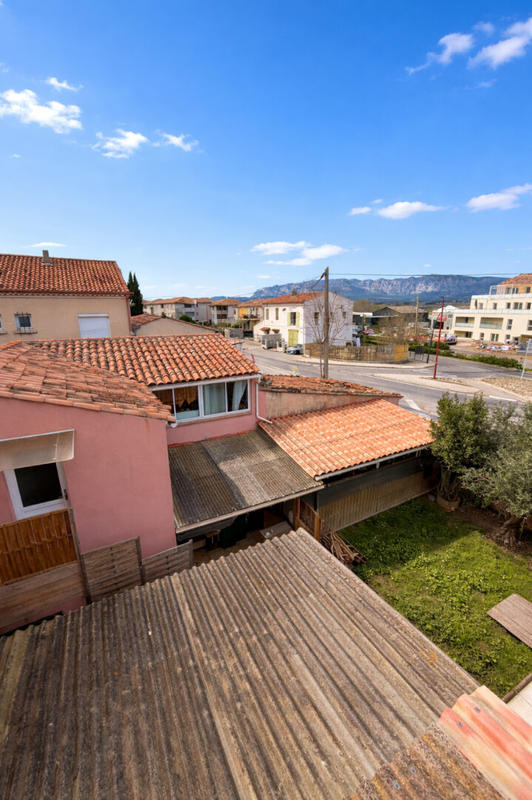 Maison - 211 m² - 8 pièces