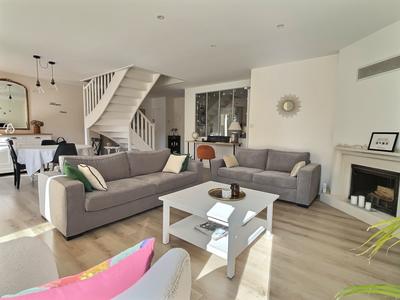 Maison - 150 m² - 7 pièces