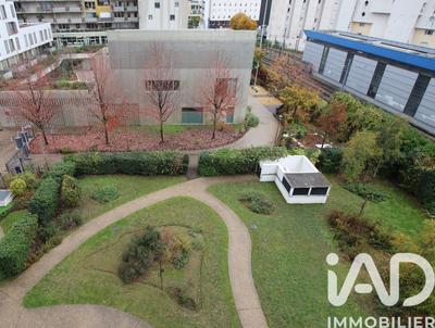 Appartement - 80 m² - 4 pièces