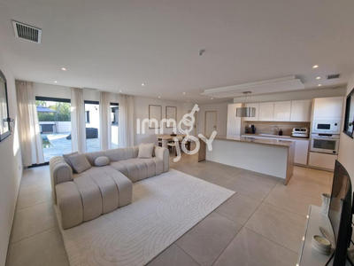 Villa - 131 m² - 4 pièces