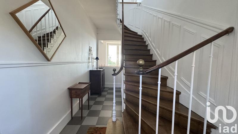 Maison - 261 m² - 12 pièces