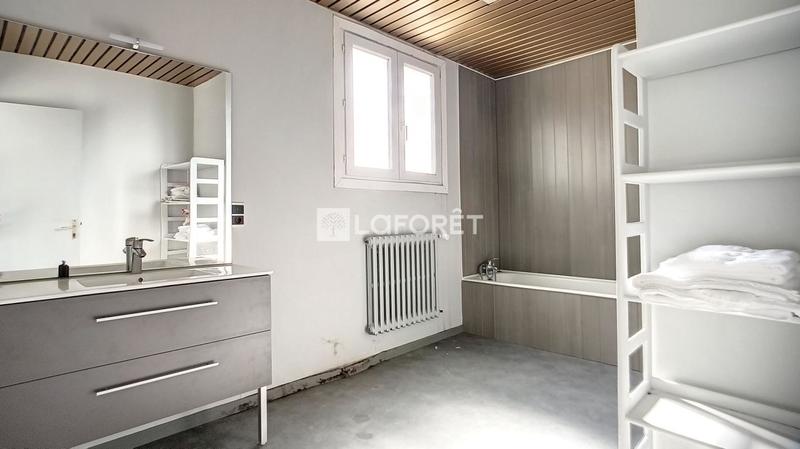 Immeuble - 738 m² - 24 pièces