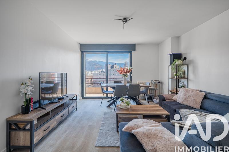 Appartement - 84 m² - 4 pièces