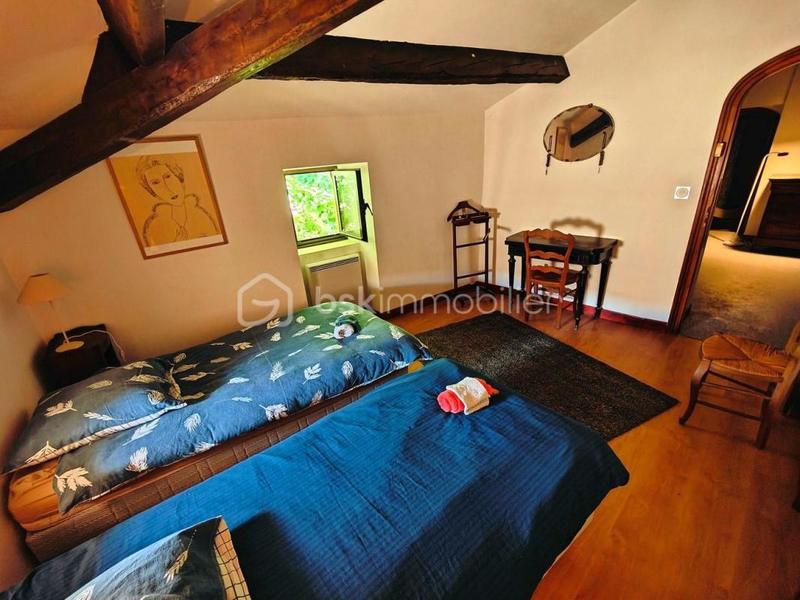 Maison en pierre - 181 m² - 6 pièces