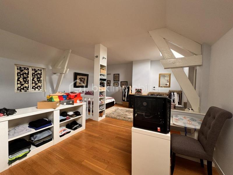 Propriété - 260 m² - 10 pièces