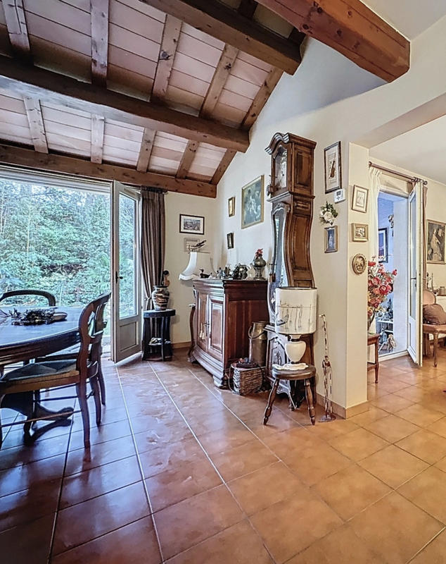 Maison - 93 m² - 5 pièces