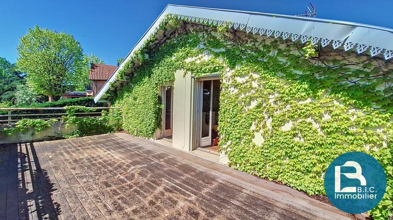 Maison - 160 m² - 8 pièces