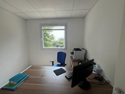 Bureau - 137 m²