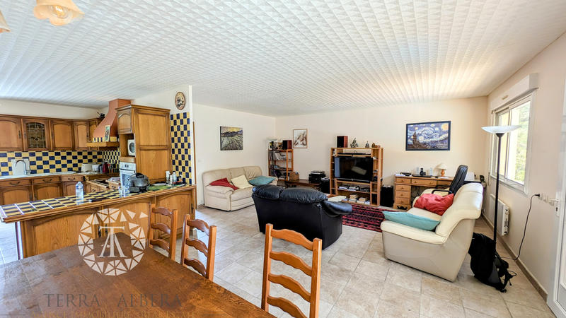 Villa - 114 m² - 11 pièces