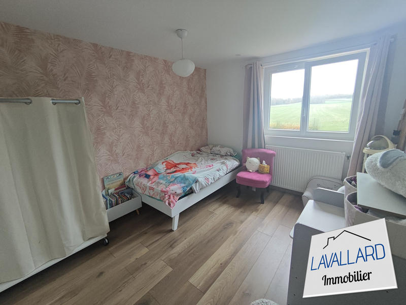 Maison traditionnelle - 203 m² - 7 pièces