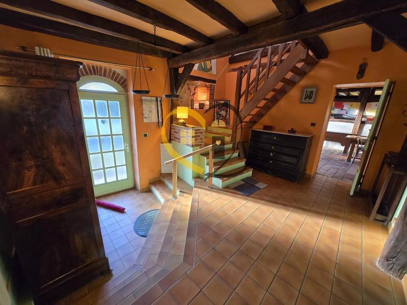 Maison - 180 m² - 5 pièces