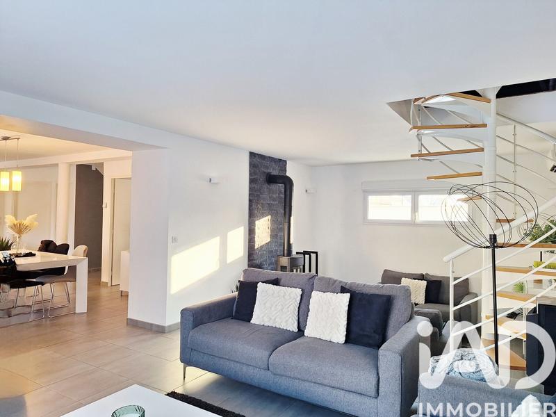 Maison - 154 m² - 8 pièces