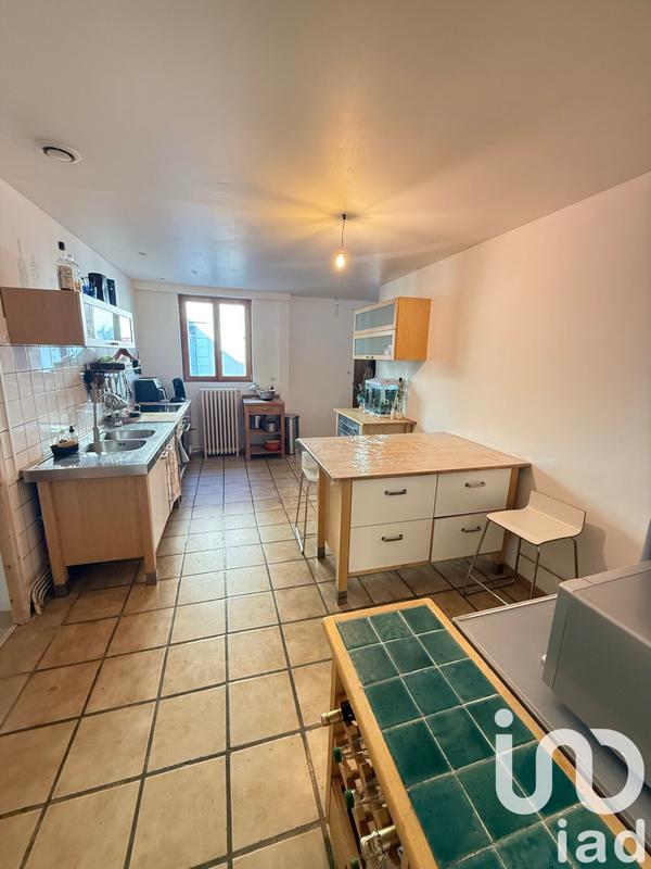 Maison - 227 m² - 8 pièces