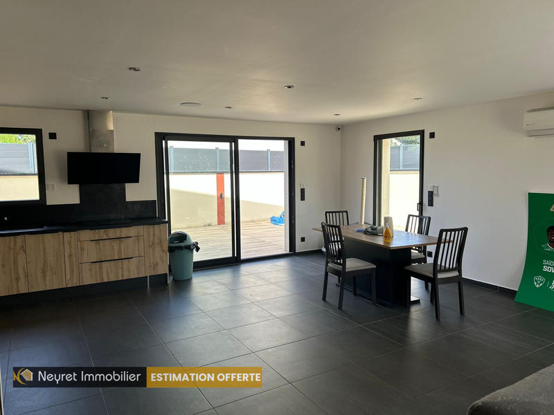 Maison - 122 m² - 5 pièces