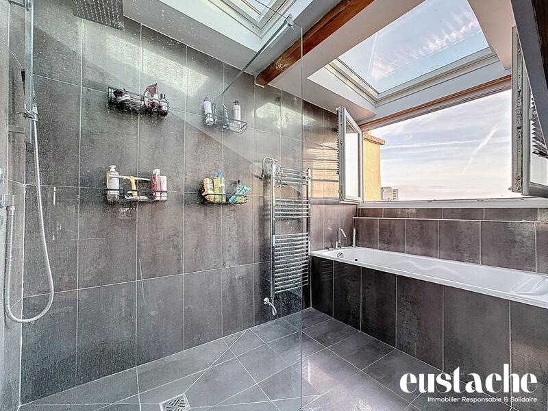 Appartement - 111 m² - 5 pièces