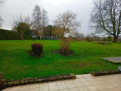 Maison - 220 m² - 8 pièces