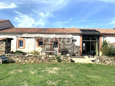 Longère - 210 m² - 8 pièces