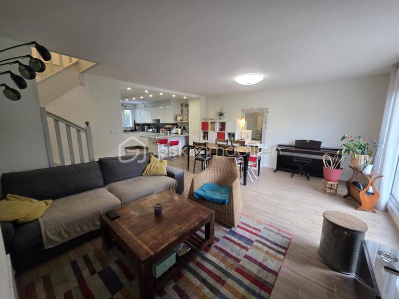 Maison - 87 m² - 4 pièces