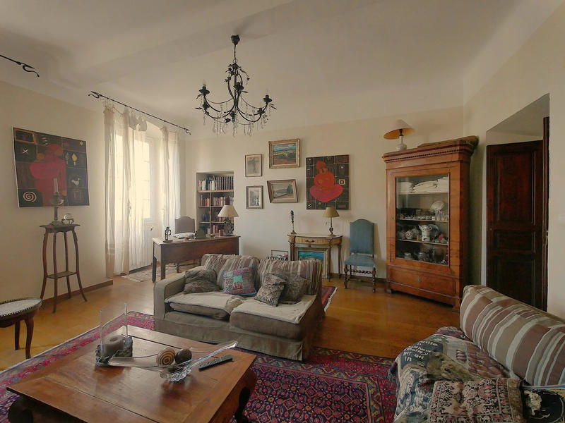 Appartement - 110 m² - 4 pièces