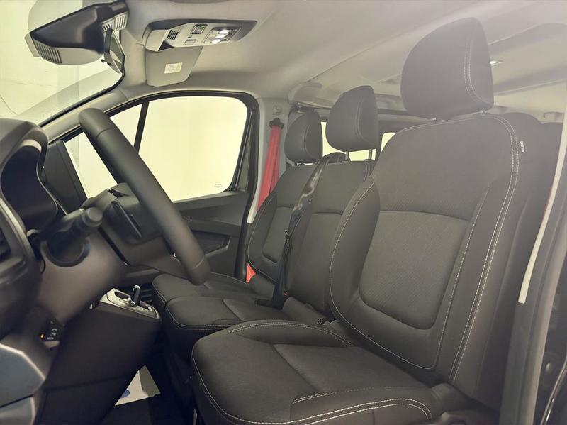 Renault Trafic III (2) Combi L2 2.0 Dci 150 9pl Bva9 Red