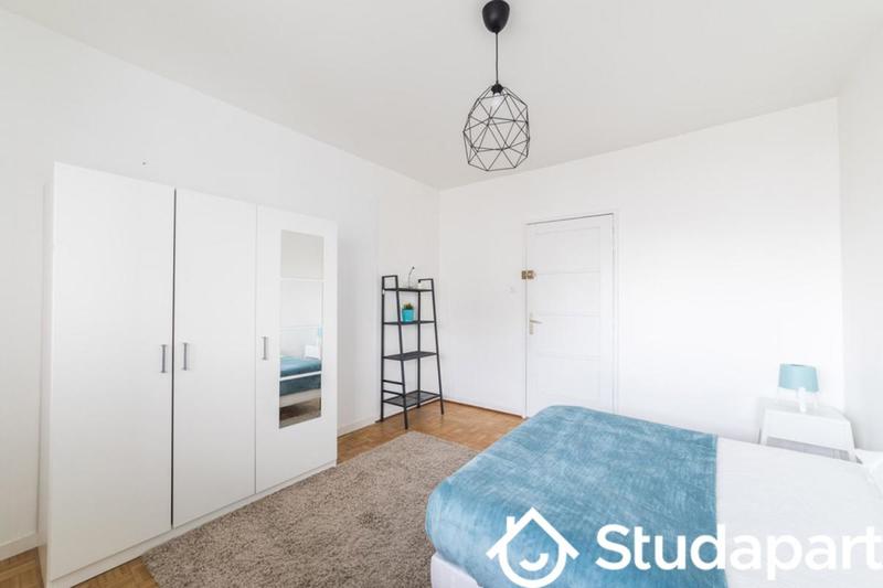 Chambre - 13 m² - 1 pièce