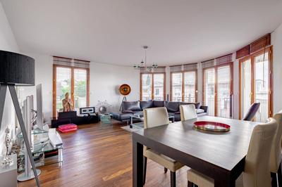 Appartement - 81 m² - 3 pièces