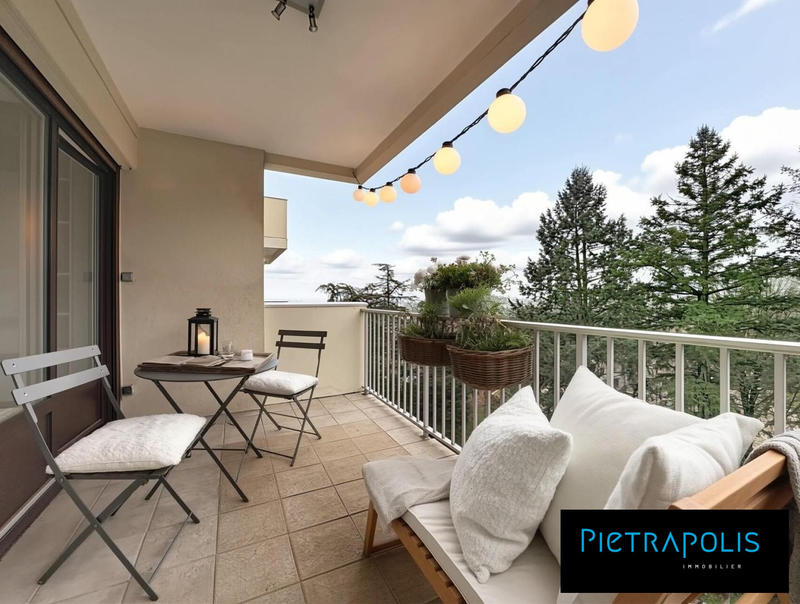 Appartement - 91 m² - 3 pièces