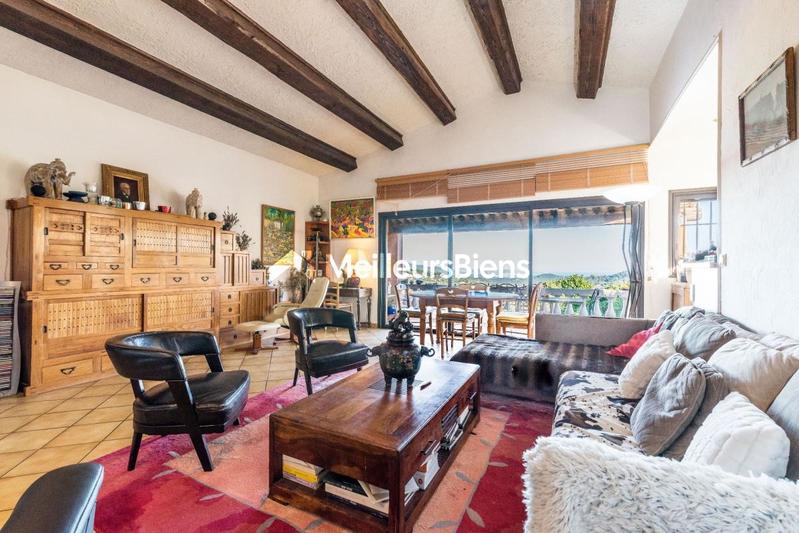 Maison - 225 m² - 12 pièces