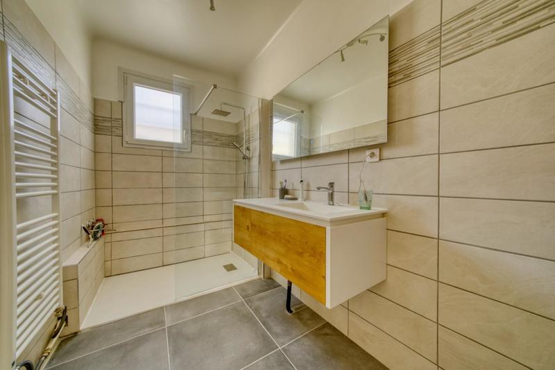 Maison - 95 m² - 3 pièces