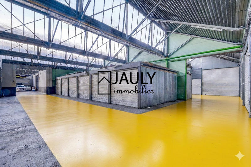 Local commercial - 6 825 m²