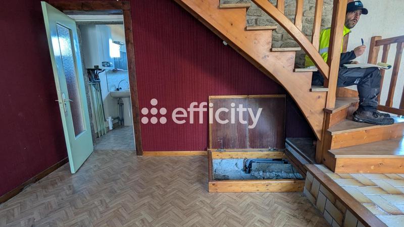 Maison - 96 m² - 5 pièces