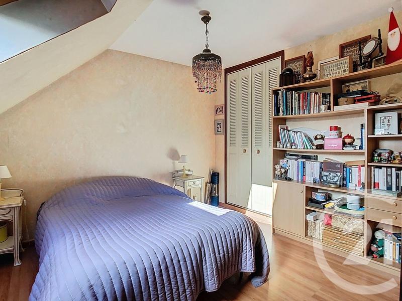 Maison - 103 m² - 7 pièces