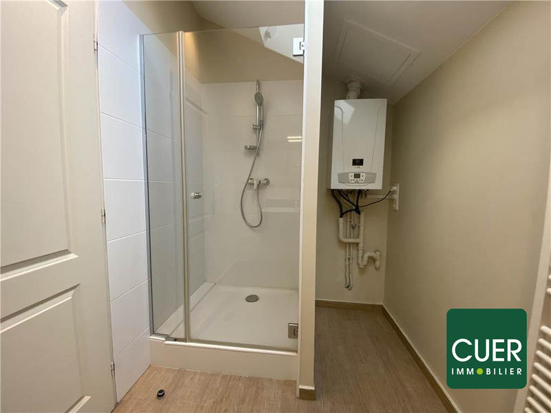 Appartement - 94 m² - 5 pièces