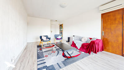 Appartement - 80 m² - 4 pièces