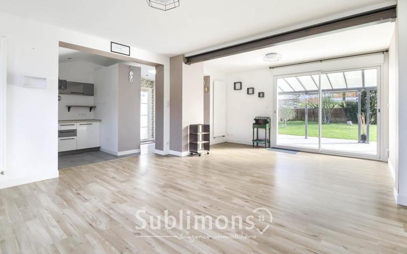 Maison - 90 m² - 5 pièces