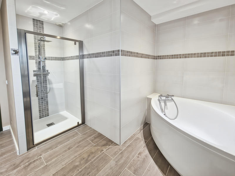 Maison - 175 m² - 6 pièces