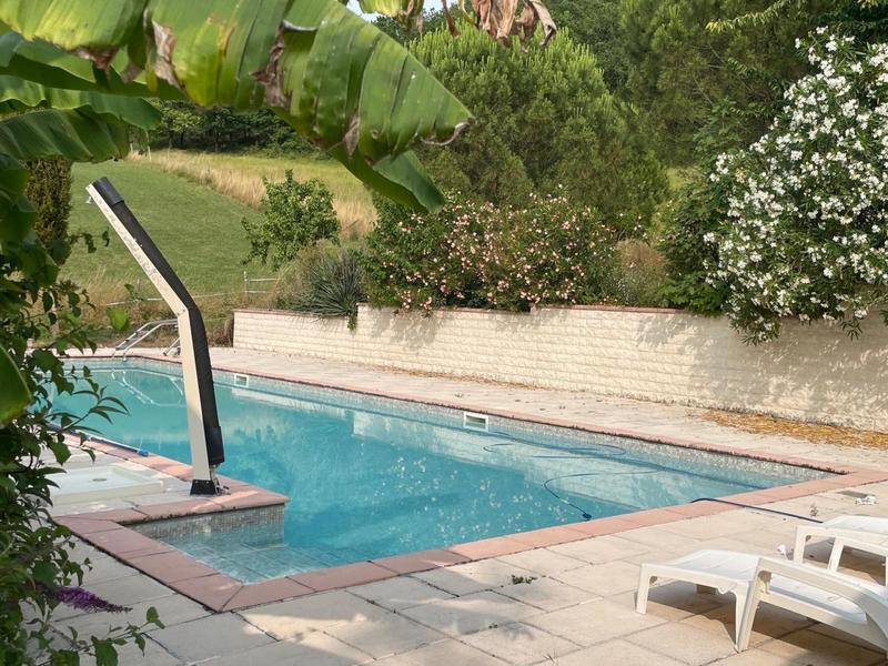 Maison - 420 m² - 21 pièces