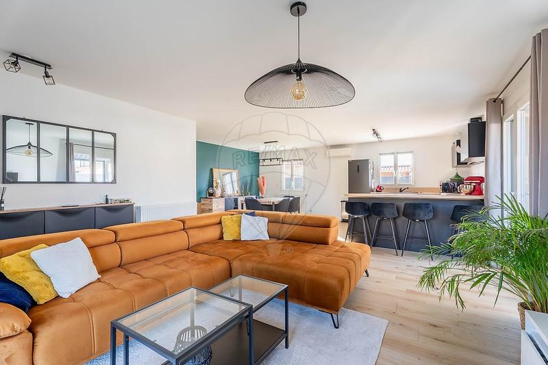 Maison - 91 m² - 4 pièces